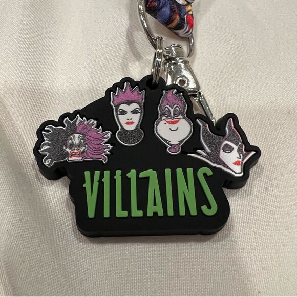 Bioworld X Disney Villains Double Sided Lanyard ID Holder ID cardholder NWT - Picture 1 of 9